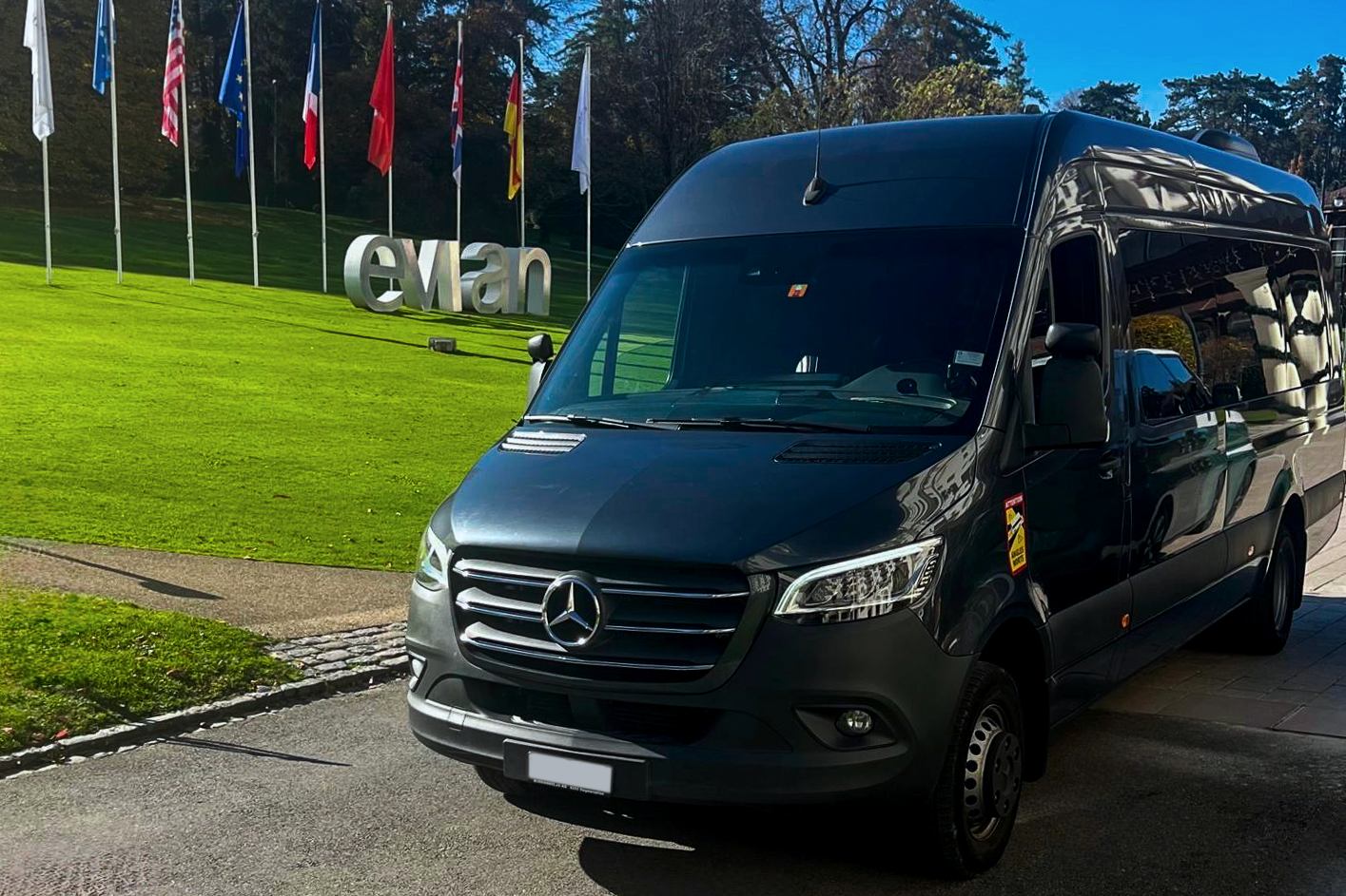 Mercedes Sprinter — حتى 11 راكباً